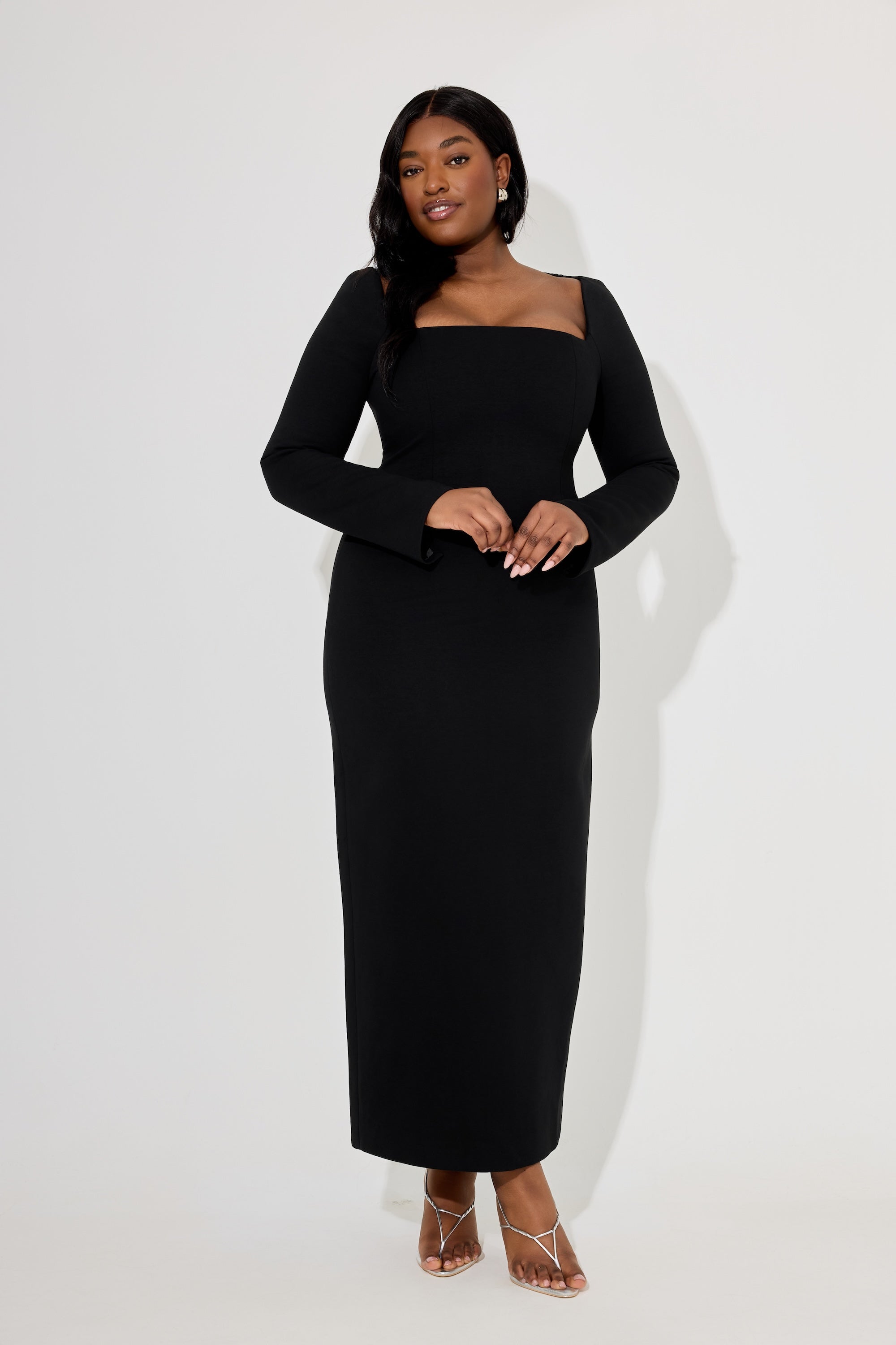 Framed Neckline Maxi Dress